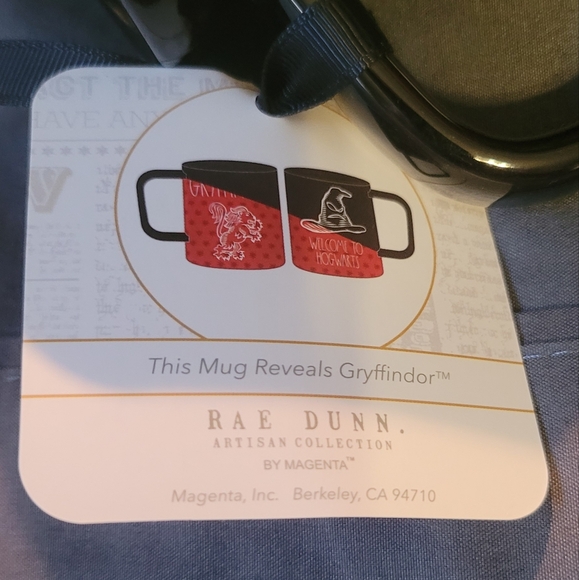 Rae Dunn  Harry Potter Coloring changing Mug Gryffindor House NWT - Picture 3 of 5
